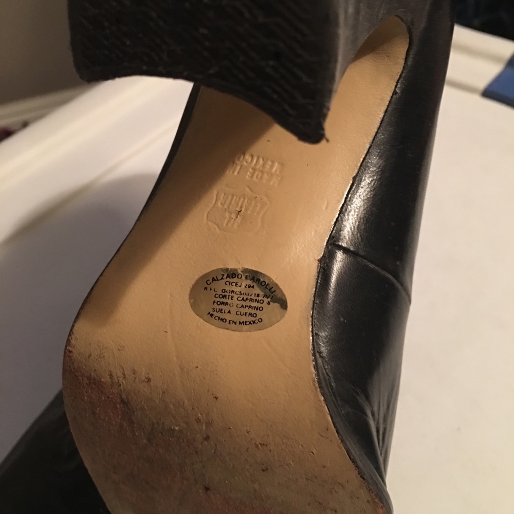 Black Leather Pumps